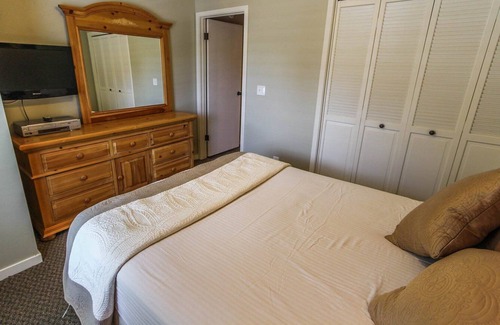 North Park City Cabin | Skiers Lodge 1Bdr 1Bath Sleeps 4, Park City, UT 12/27/24-1/3/25 New Year Holiday