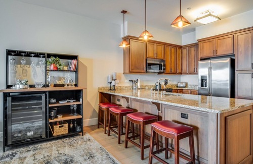 Sandpoint Condo | Skiing, Hiking, Biking & more-Seasons at Sandpoint