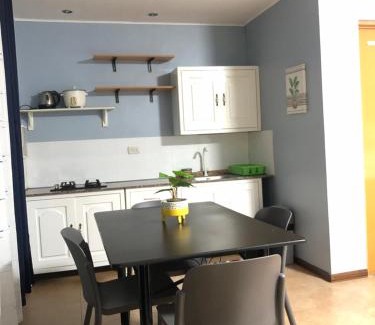 Dauis Hotel | Skipper Joes Resort