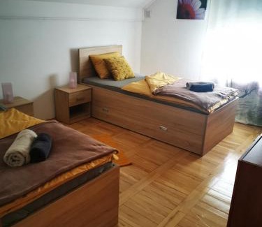 Koprivnica Hotel | Skitnica Kampus apartman i sobe