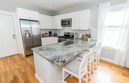 Prospect Hill Apartment | Sky Blue: Spacious, Close to Yale & Downtown New Haven!