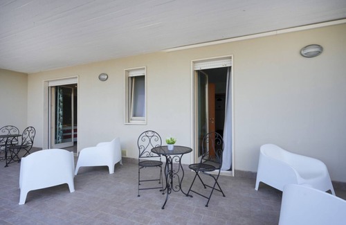 Municipio 5 Apartment | Sky Gate Green - Airport Terrace