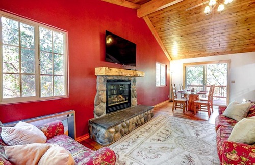 Crestline House | Sky High Cabin