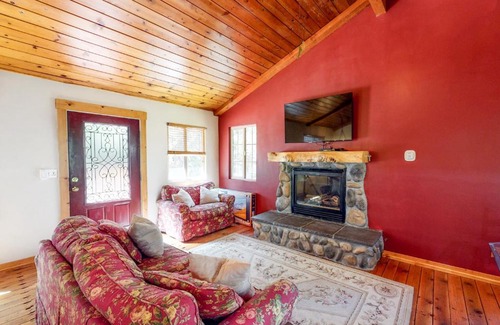 Crestline House | Sky High Cabin
