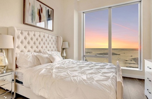 Two Bridges Apartment | Sky-High Lux 2BR Penthouse on 80th Flr with Unmatched Views & Elite Amenities