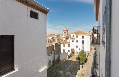 Albaicin Apartment | Sky is Blue in Granada - Private Parking Included