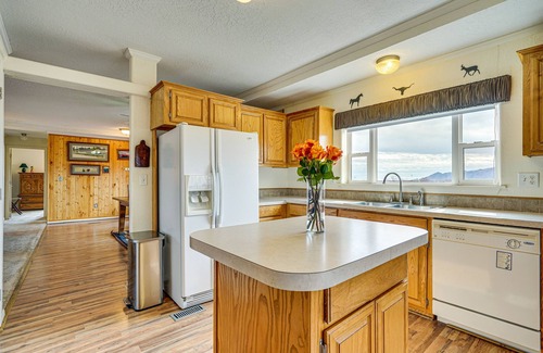 Rodeo House | Sky Islands Retreat in Rodeo w/Mountain Views!