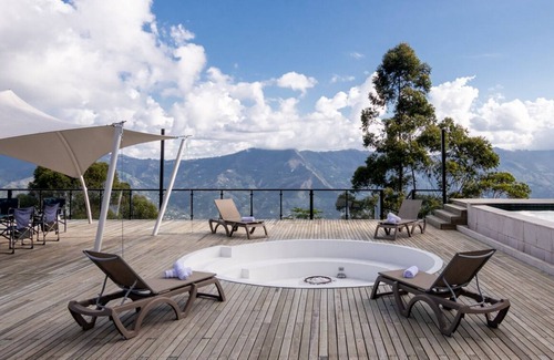 Copacabana Villa | Sky Mountain Designer Villa / Amazing Views & Pool
