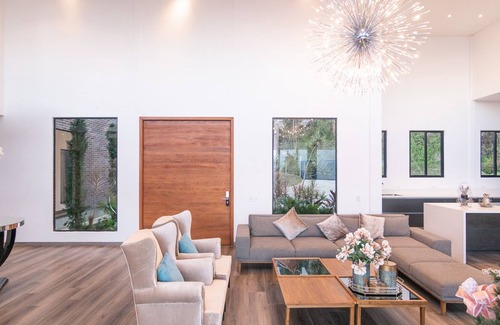 Copacabana Villa | Sky Mountain Designer Villa / Amazing Views & Pool