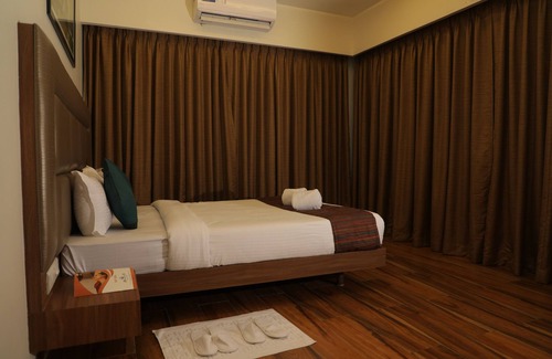 Sanpada Hotel | Sky suites by Monarch