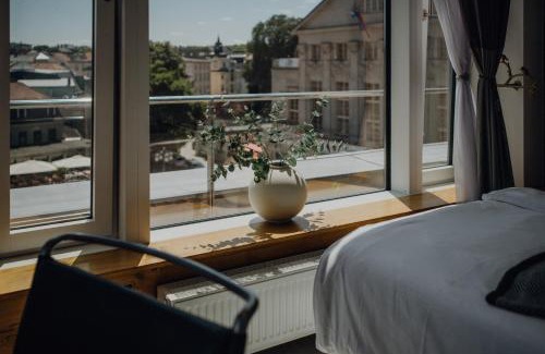 Weimar Apartment | Sky Suites & Sky Bar