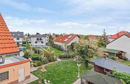 Voesendorf House | SKY9 Four-Bedroom Villa, 4 bathrooms & whirlpool