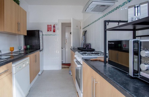 Milford Haven Apartment | Skyfall - 2 Bedroom Apartment - Milford Haven