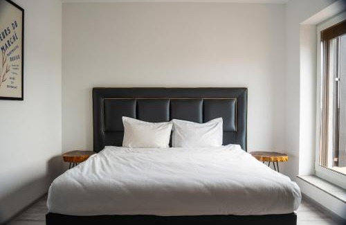 Brasov Apartment | Skylark - Vancouver Penthouse Premium with Jacuzzi and Panoramic View