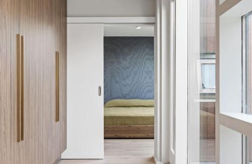 Vesturbær Apartment | Skylight Lux 3BR/2BA City Center with Free Parking