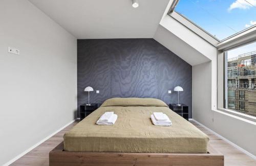 Vesturbær Apartment | Skylight Lux 3BR/2BA City Center with Free Parking