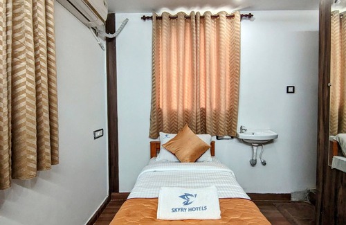 Coimbatore Hotel | Skyry Hotels Singanallur