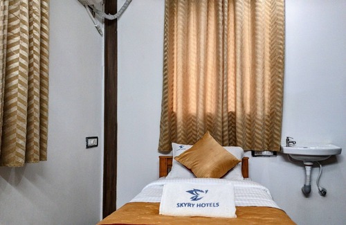 Coimbatore Hotel | Skyry Hotels Singanallur