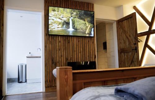 Oakworth Apartment | Slaymaker Cottage