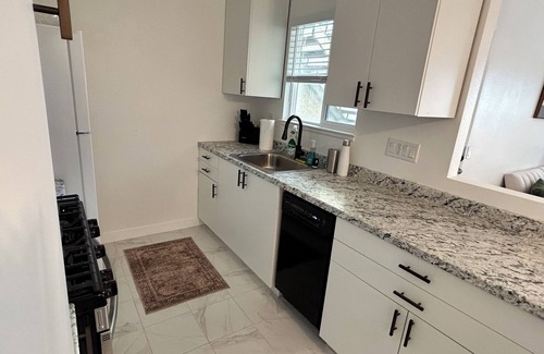 Rancho Cucamonga Condo | Sleek 1-bedroom condo in northern Rancho Cucamonga. Newly remodeled