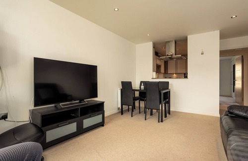Bonnington Condo | Sleek 2BD City Stay in the Heart of Edinburgh