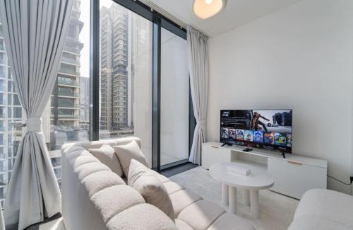 Nad Al Sheba Apartment | Sleek and Stylish 1 Bed in The Crest Sobha Hartland