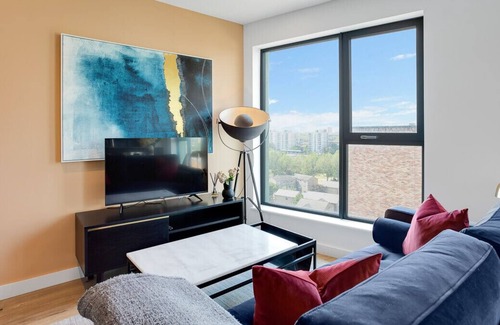 Bromley North Apartment | Sleek and Stylish Studio Apartment