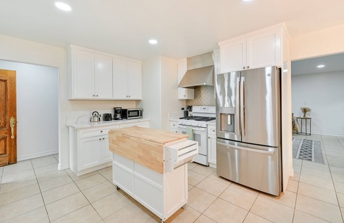 Clairemont Mesa House | Sleek San Diego Vacation Rental w/ Private Patio!