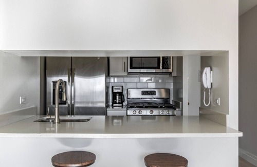Upper East Side Apartment | Sleek UES 1BR w/Elevator, Gym & Pool, nr Central Park, by Blueground