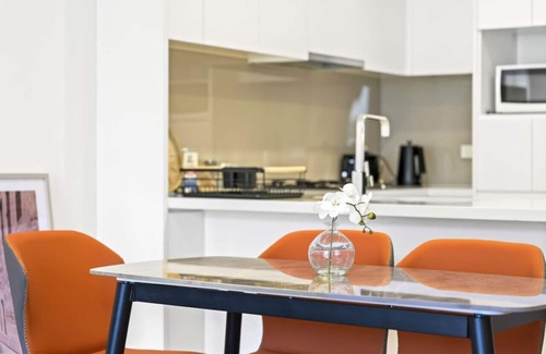 Rhodes Apartment | Sleek Urban Lifestyle Retreat in Heart of Rhodes