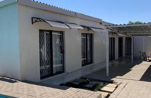 Newcastle Bed & Breakfast | Sleep Easy Guest House