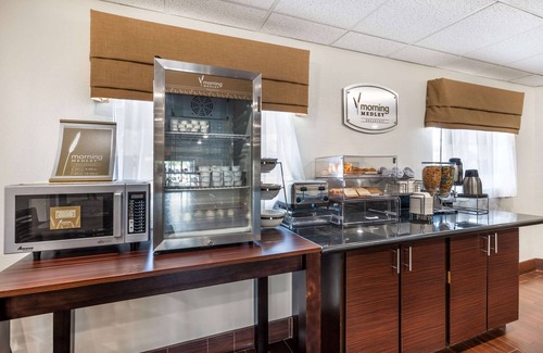 Henderson Hotel | Sleep Inn Henderson-Evansville South