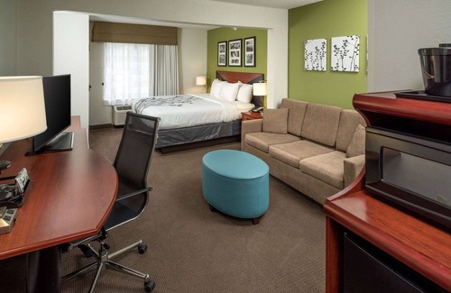 Cross Lanes Hotel | Sleep Inn & Suites Cross Lanes - South Charleston