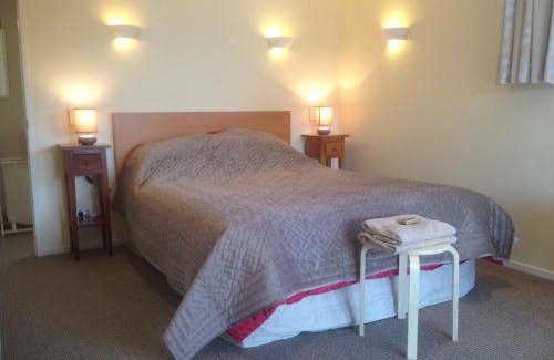 Dunedin Bed & Breakfast | Sleep on the Steepest Street in the World!
