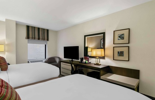 Downtown Baltimore Hotel | Sleep Well in Premium Bedding | 2 Convenient Units Near Walters Art Museum