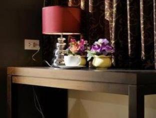 Talat Yot Hotel | Sleep Withinn