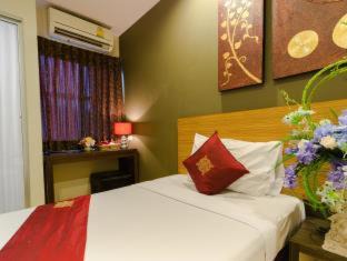 Talat Yot Hotel | Sleep Withinn