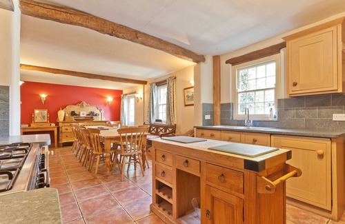 Coniston Cottage | Sleeps 12 guests in 6 bedrooms with 2 hot tubs