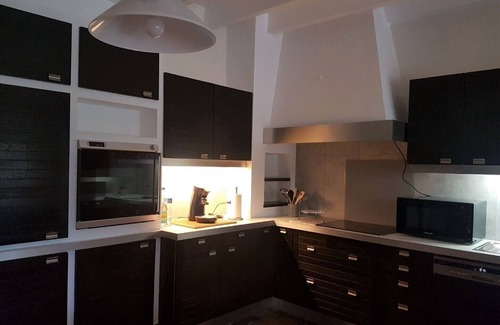 Vienne Villa | Sleeps 13/15, 270 m2 house with swimming pool/CHEQUES ANCV ACCEPTES