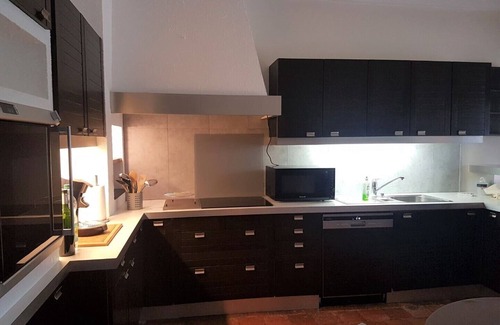 Vienne Villa | Sleeps 13/15, 270 m2 house with swimming pool/CHEQUES ANCV ACCEPTES