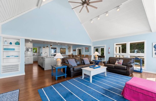 Bald Head Island House | Sleeps 14 in 5BR, Ocean Views, Steps to Beach, Pet Friendly, BHI and Shoals