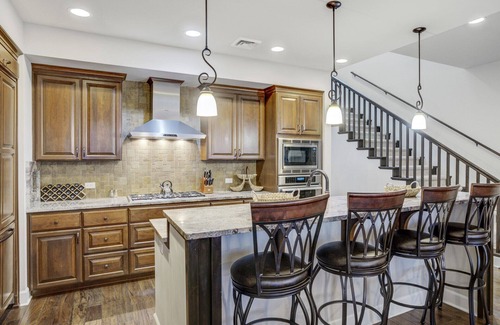 Sandpoint House | Sleeps 14, Lakefront, Beach - Seasons at Sandpoint