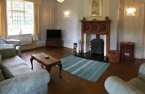 Filey House | Sleeps 16 House large garden with private pub and Hot Tub! Contact for a price!