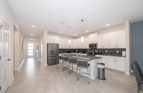 Kissimmee Villa | Sleeps 17 - Luxury 6BDHome with Pool – Storey Lake