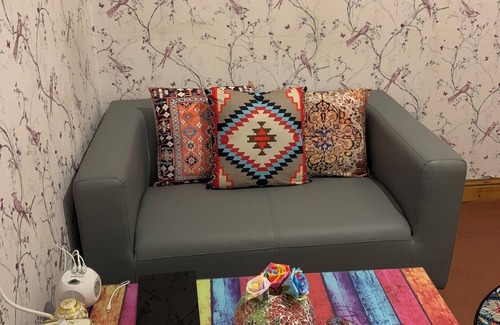 Birmingham Apartment | Sleeps 2 with Free Parking and Wi-Fi