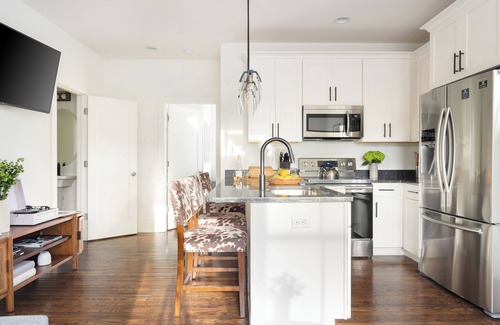 Chestnut Hill House | Sleeps 20 | 2 Homes w/Bunk Room | Hart Suites