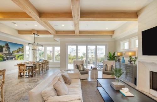 Palmetto Dunes House | Sleeps 48 2 Homes w Private Beach Access Bradley Circle Buyout by AvantStay