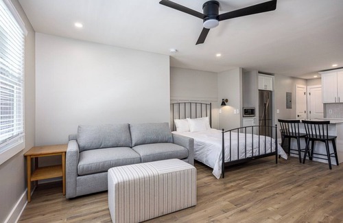 Hillsboro West End Apartment | Sleeps 48, Entire Hotel, Group Retreat | The Nomad