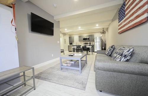 Bellaire Condo | Sleeps 5, boat parking, washer/dryer WiFi, NEW!
