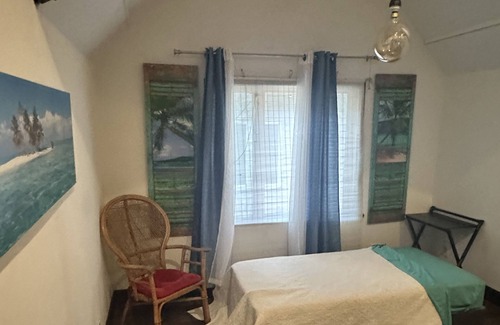 Buffalo Villa | Sleeps 6 Buffalo N.Y. 19min from Niagara Falls beautiful sunsets